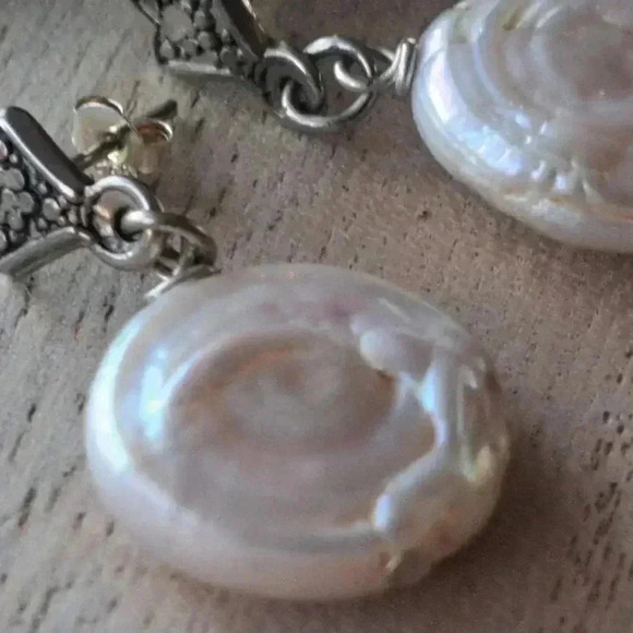 925 sterling silver and baroque coin pearl earrings - Picture 2 of 4